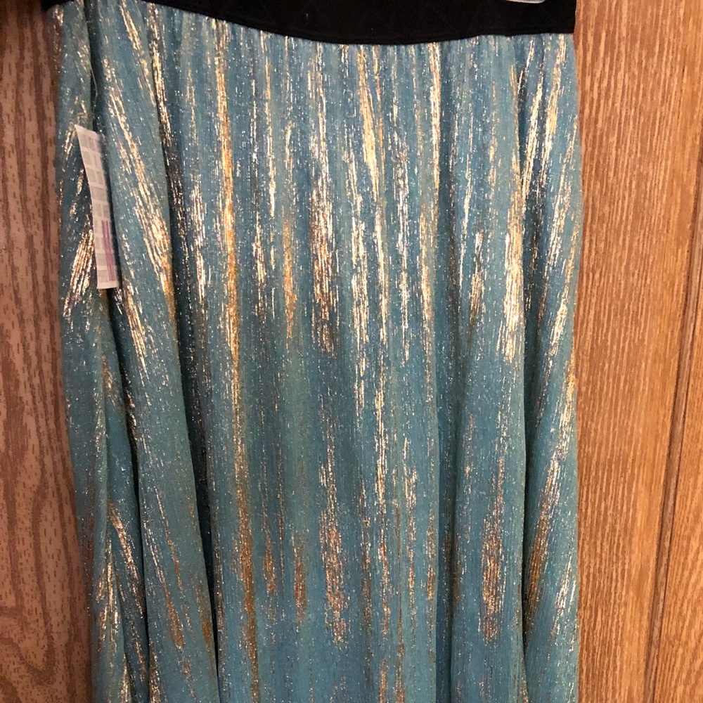 LuLaRoe Lucy Skirt